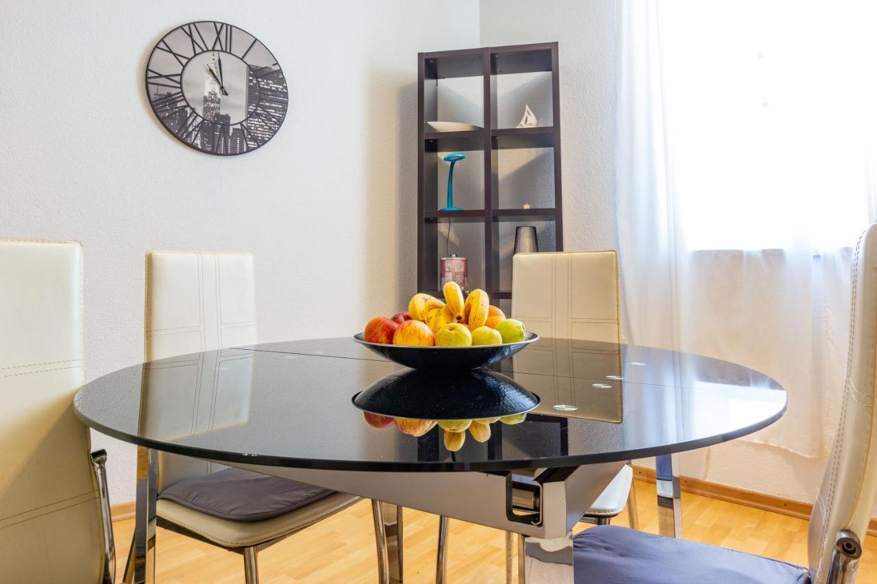 Vale Apartment With Balcony ザダル エクステリア 写真